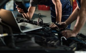 αυτοκινητο-επισκευαστής-μηχανή-απόδοση-με-διαγνωστικά-εργαλεία-επισκευή αυτοκινήτων